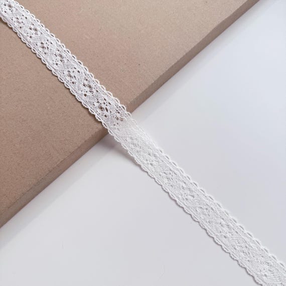Off White Cotton Edge Lace Trim, 1" Width (LT2-2) - Sold by Yard