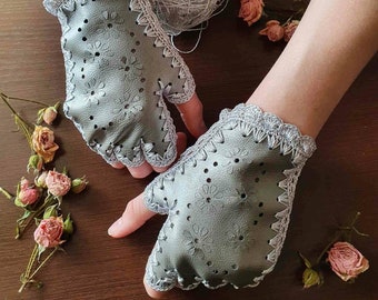 Leather silver fingerless gloves woman