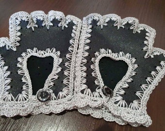 Leather driving fingerless gloves woman