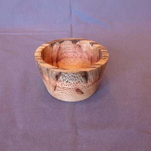 Flecked Art Deco Silky Oak Bowl