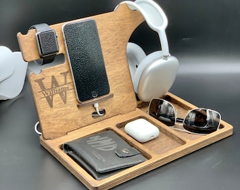 Personalized Wooden Docking Station: Headphone Stand & Phone Charger