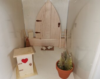 Fairy Door / Nr. 441 / Wichteltür mit WC / Feentür / Set mit Zubehör - versicherter Versand