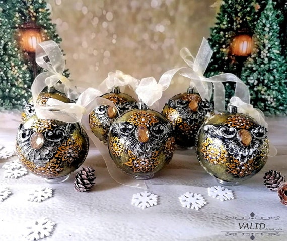 Vintage Handmade  Rusty Gold Decorated Christmas Ball Ornaments / Set of 6