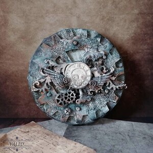 Round canvas steampunk like 3D wall decor, rusty style