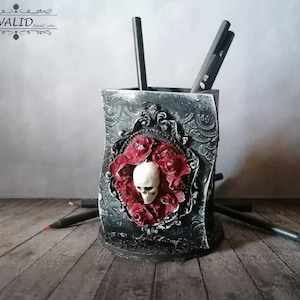 Pencil holder box/gothic style