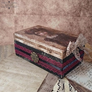 Haunted Vintage Doll Keepsake Box – Wooden Storage Box with Dark Gothic Charm