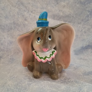 Dumbo figurine - 1960&#39;s Disney