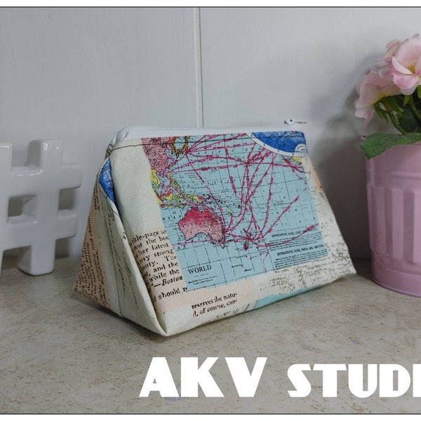 Map of the World cosmetic bag organizer, zippered 4x7 Hexagon clutch