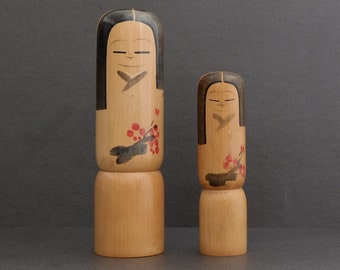 kokeshi japanese doll vintage creative by master Kiyohara Takao 20 and 15 cms / 7.8 and 5.9 inches free fast and tracked shipping