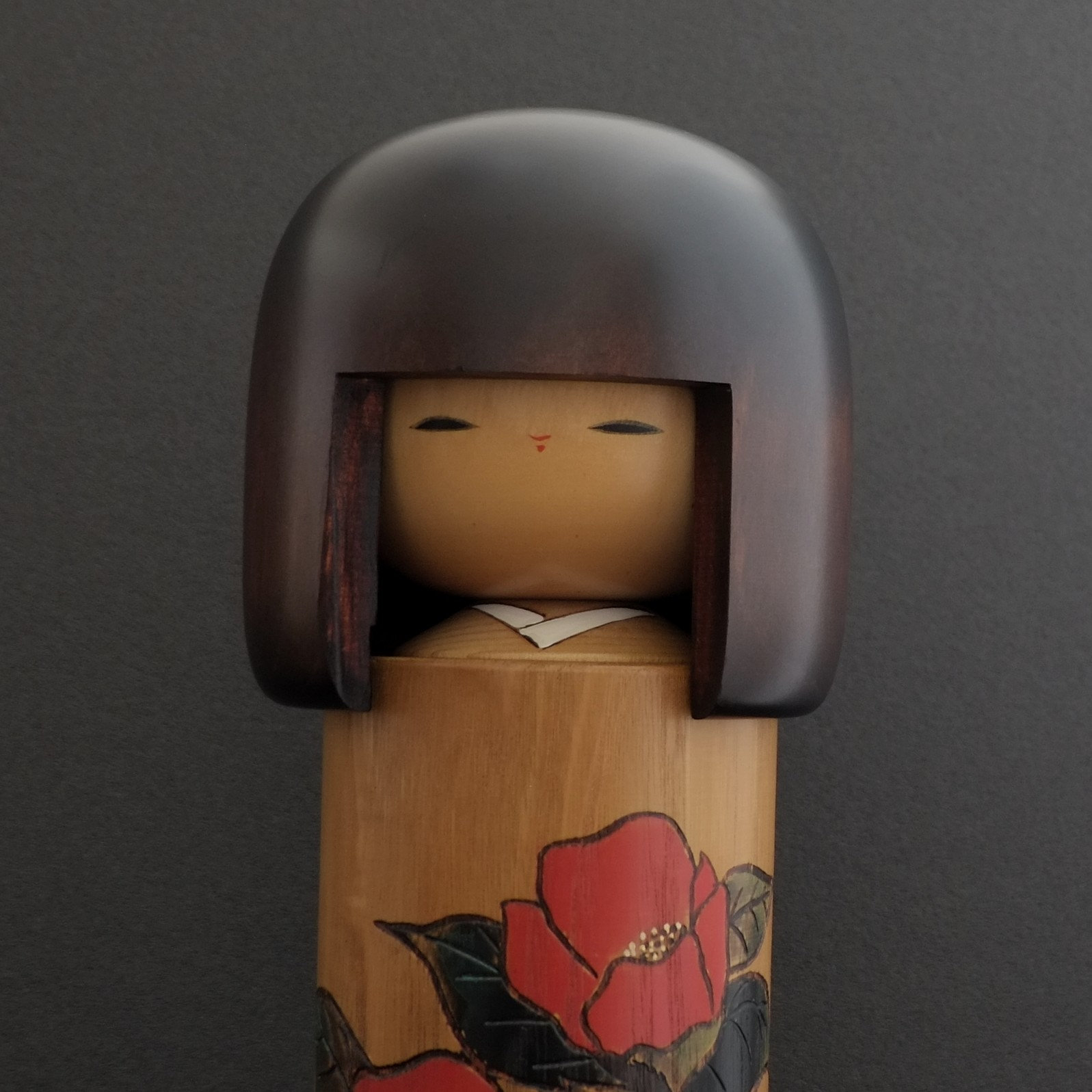 美術品・アンティーク・コレクション 卯三郎こけし 岡本卯三郎 椿柄