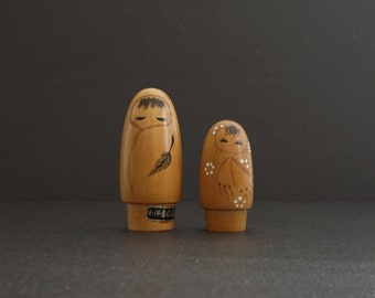 kokeshi japanese doll vintage creative  10 and 8 cms / 3,9 and 3.1 inches  free fast and tracked shipping