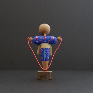 kokeshi doll vintage japanese creative 12 cms / 4.7 inches free and fast shipping