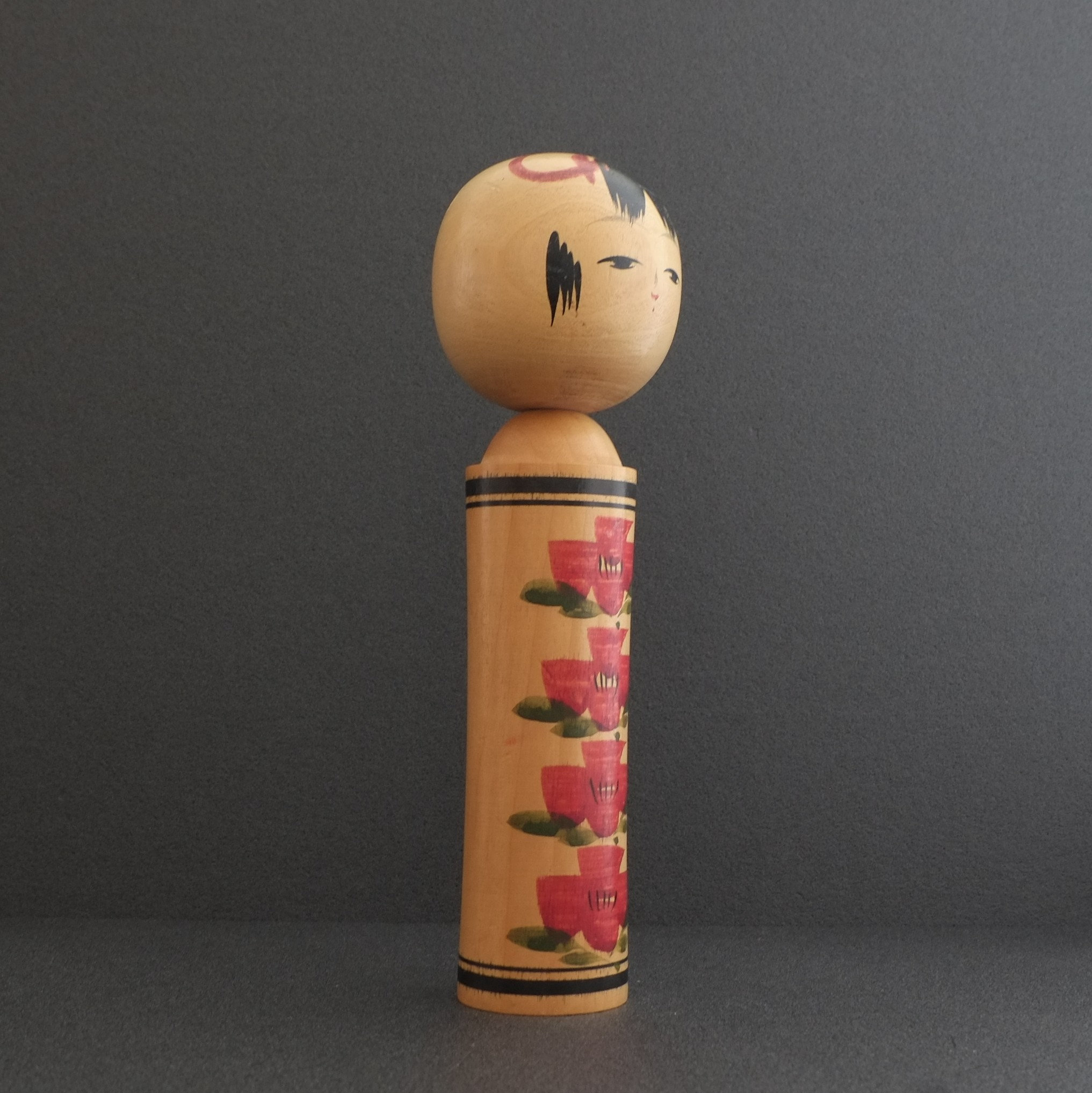 こけし人形 ヴィンテージ 伝統的な鳴子スタイル 24 cm / 9.4 インチ