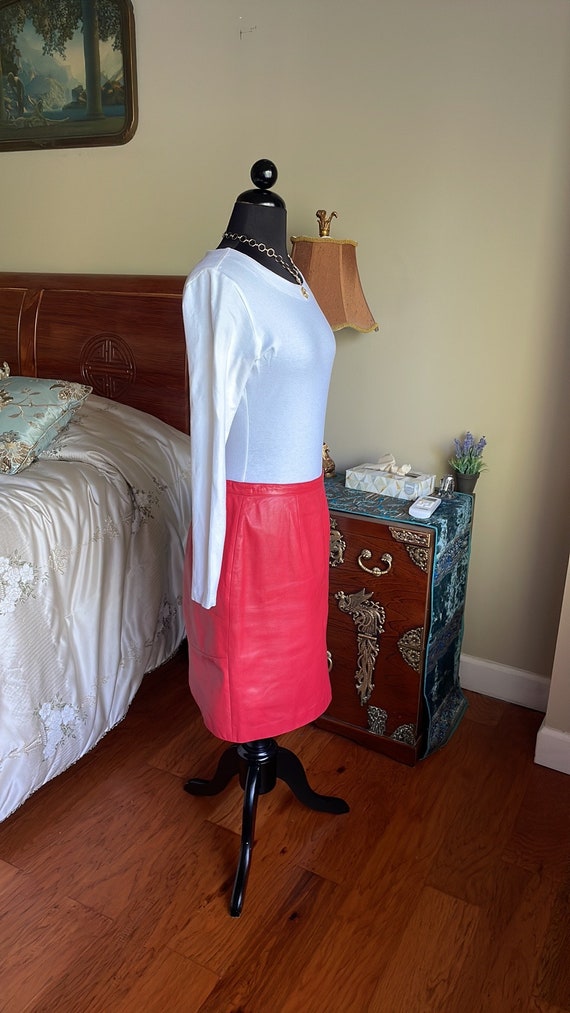 Bombshell Vintage Red Leather Pencil Skirt - image 5