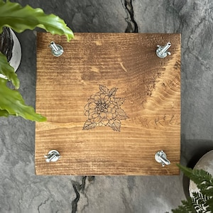 Flower Plant Press Kit, Rustic Botanical Solid Wood Press with Dahlia Stamp