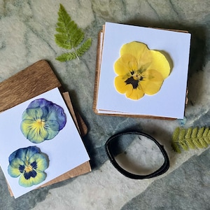 Mini Flower Press Kit: Pocket Size Travel Plant Press
