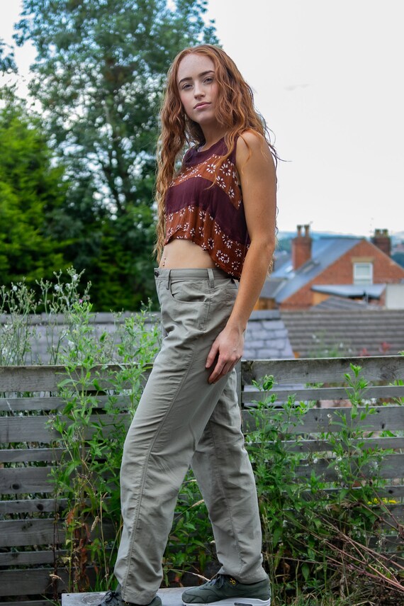 north face cropped trousers