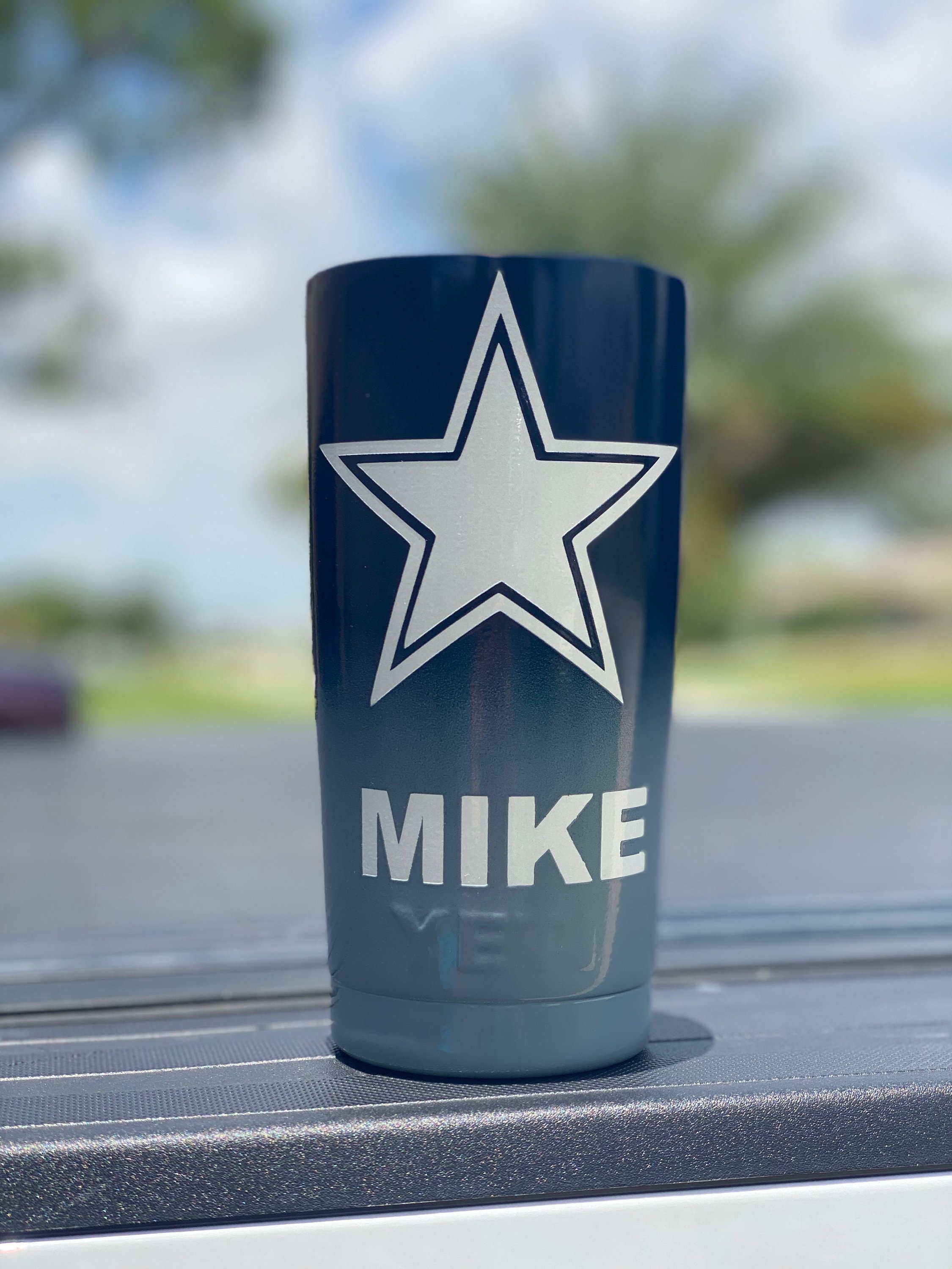 Dallas Cowboys-inspired Swirl Design on 30oz Yeti Cup