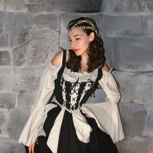 Reminisce - " The Isabella " - Renaissance Women's  5 Piece Costume-Ren Faire - Medieval Fantasy - Dress