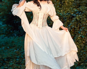 Renaissance Fair Noble Lady Gown - Ren Faire Woman Princess Wedding Dress