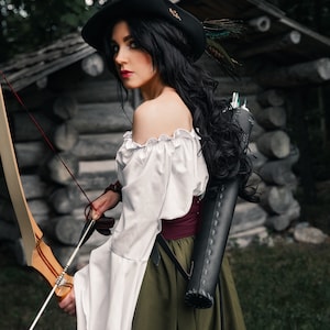 THE HUNTRESS Renaissance Medieval Cosplay Costume immagine 2