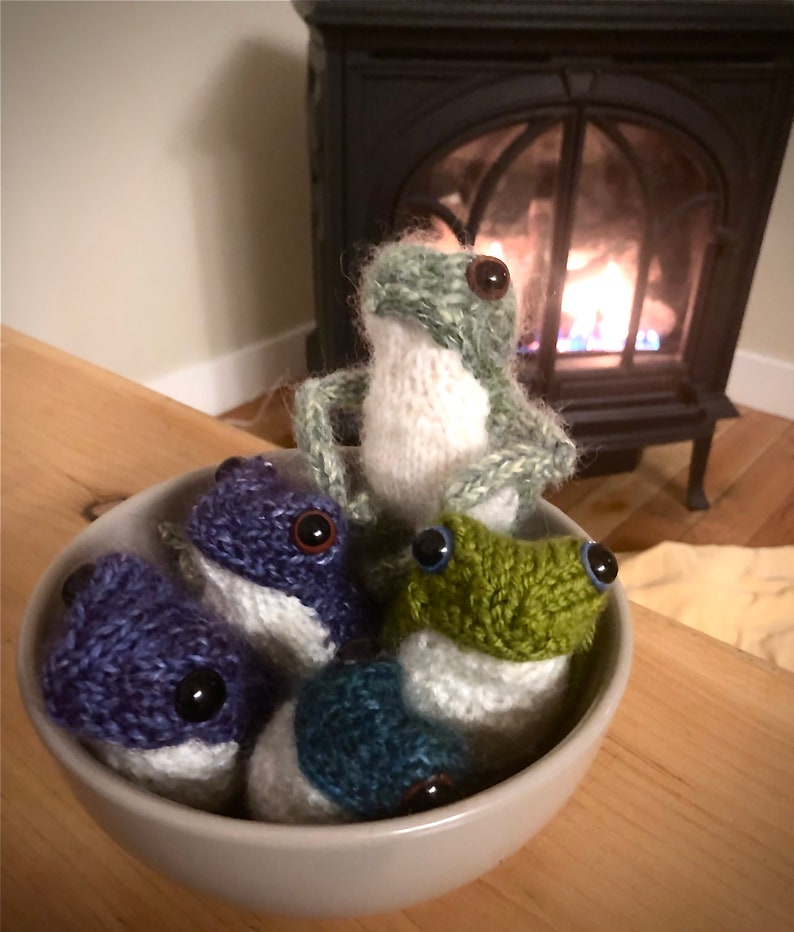 little knitted frog green, or blue-green, or olive or purple image 1