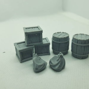 Crate, barrel , & sacks /dnd / 28mm scale / unpainted