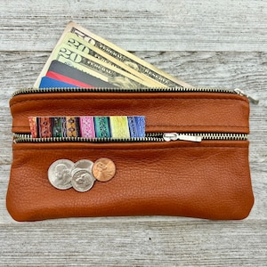 Monedero de cuero con doble cierre de 8" - 8" x 4,25" x 0,5", se adapta a teléfonos más grandes, hermoso cuero suave, monedero, billetera, bolso de mano, hecho en EE. UU.