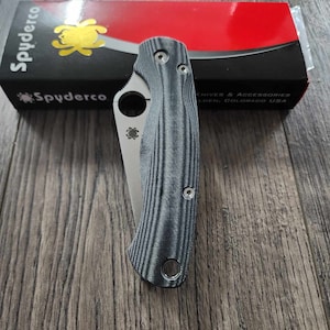 PM2 Lotus Scales - Black Linen Micarta for Spyderco Paramilitary 2 Knife - Flytanium Gear