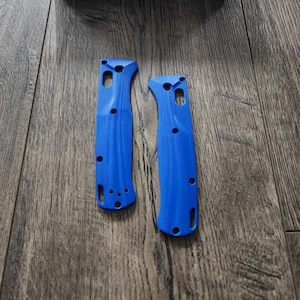Benchmade Bugout Crossfade - Blue G-10 Scales - Flytanium Gear
