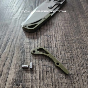 Benchmade Bugout 535 - G-10 Backspacer - OD Green - Flytanium Gear