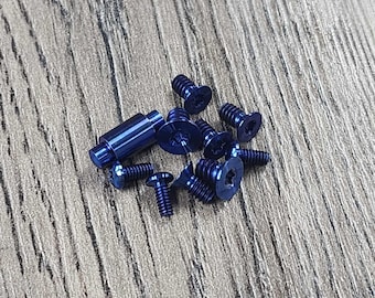 Spyderco Bodacious - Kit de herrajes de titanio - Anodizado azul o bronce