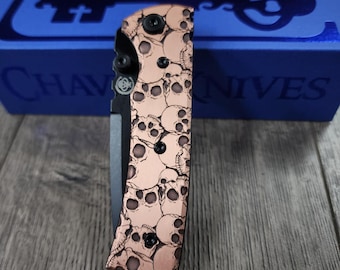 チャベス・レデンシオン・ストリート - スカルレリーフ彫刻銅スケール