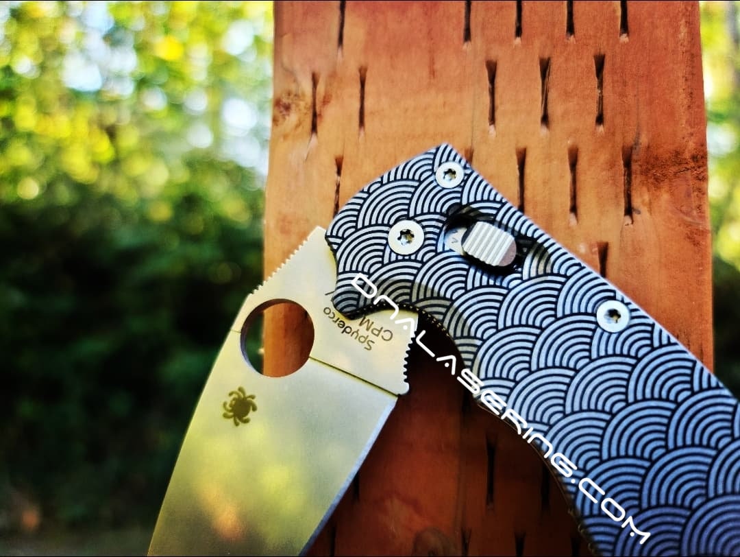 Seigaiha - Japanese Waves - Spyderco Manix 2 - Deep Fiber Laser