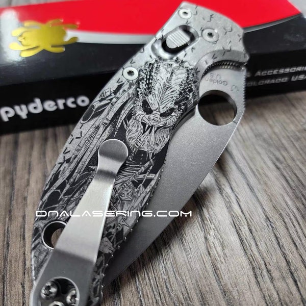 "Dschungeljäger" - Spyderco Manix 2 - Tiefen Laser Gravur - Titan Messerschuppen - Flytanium Zahnrad