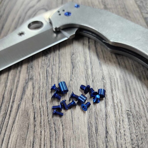 YoJUMBO Titanium Ersatz Schrauben Set für Spyderco YoJUMBO Messer Eloxiert Blau