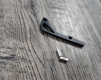 Espaciador trasero de titanio negro Benchmade Bugout 535 - Flytanium Gear