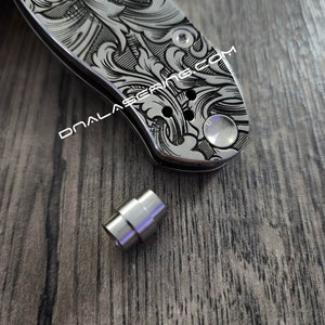 Spyderco Para Military 2 o Para 3 - Conector de cordón personalizado - Titanio - Satinado - Equipo EDC - PM2 - PM3