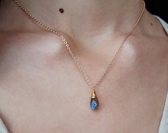 Dainty Labradorite and Gold Necklace, Labradorite Teardrop Pendant, Gemstone Choker, Gemstone Drop Necklace, Everyday jewelry