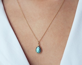 Labradorite Necklace, Labradorite teardrop Pendant, Gemstone Necklace, Labradorite Jewelry, Dainty Gold Necklace