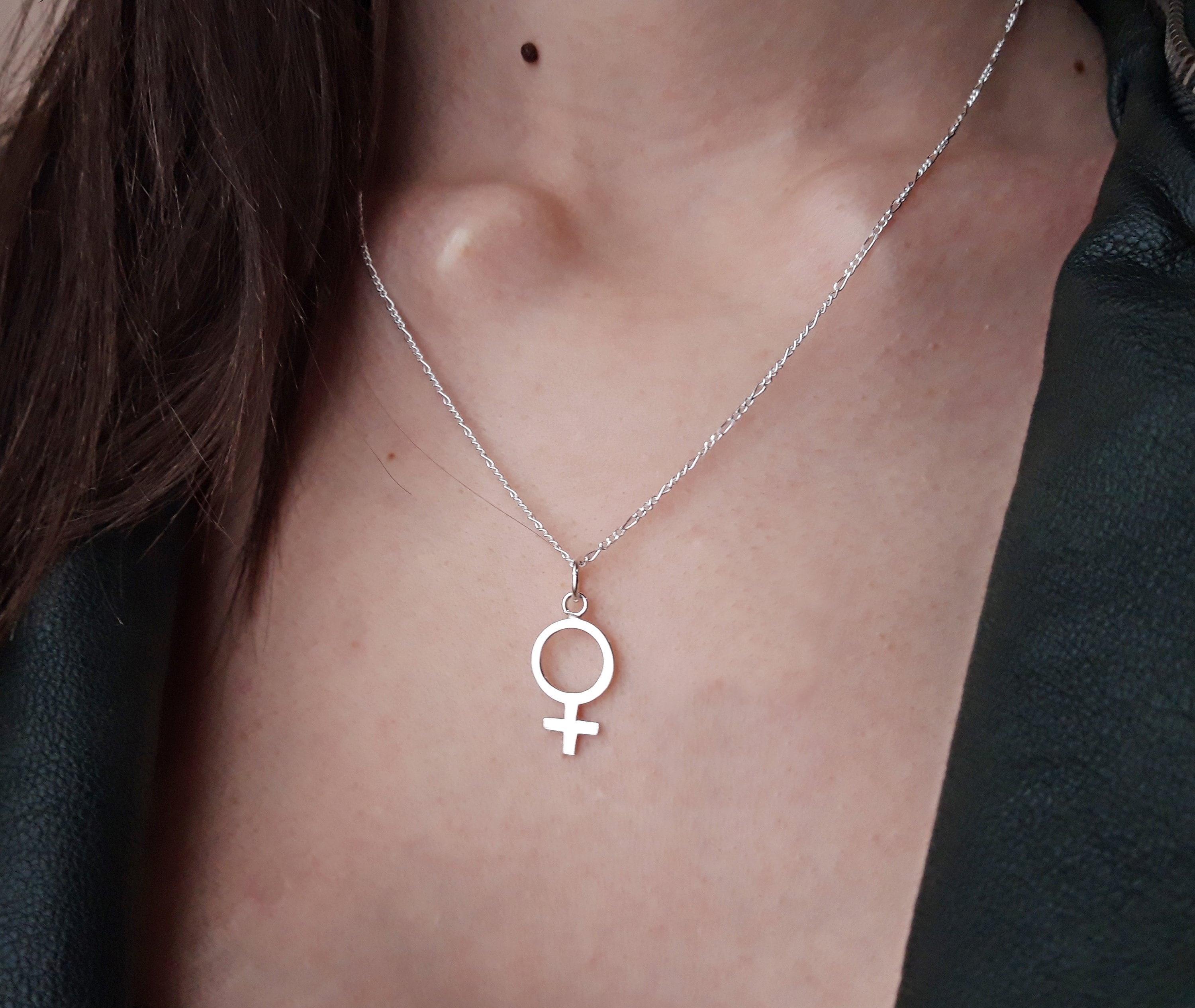 Collar del símbolo de joyería feminista colgante Etsy