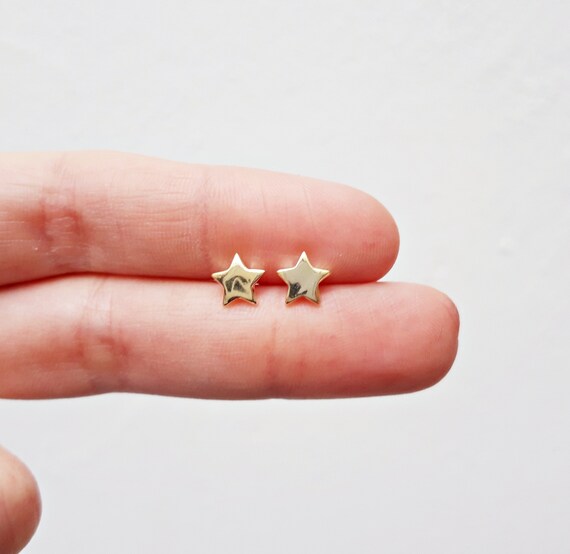 Star earrings studs gold sale