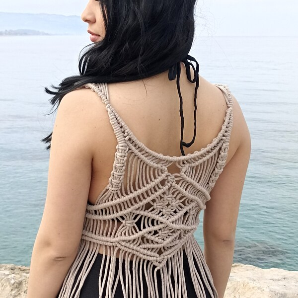 Contrast Floral Embroidered Macrame Vest