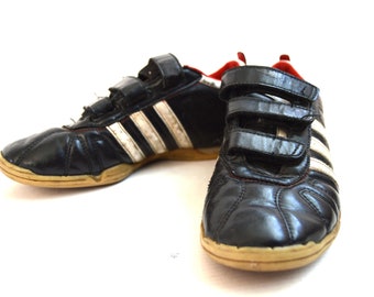 Vintage Adidas Sneakers Tennis Shoes Retro Shoes Adidas Kids Sport Shoes Football Sneakers Kids size US4 UK3'5 EU36