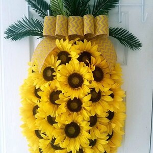 Pineapple Wreath Sunflower Wreath Pineapple Shaped Wreath Welcome Wreath Summer Wreath Spring Wreath Housewarming Wreath Housewarming Gift