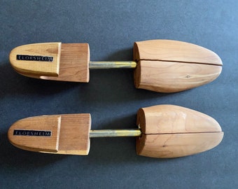 Vintage Florsheim shoe trees - large - shoe stretcher