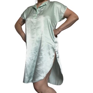 Vtg Secrets mint green nightgown size medium / slip nightgown / vintage sleepware / gramcore