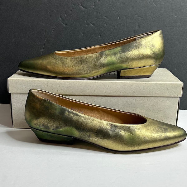 Vtg 80s Feather Lite Shoes / Size 8.5 Metallic Green Gold Flats *has flaw see photos / 1980s Fashion / vintage footwear