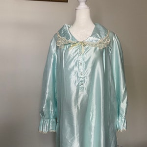 Vintage NWT Ilise Steven’s seafoam green / ice blue floor length nightgown / gramcore sleepware