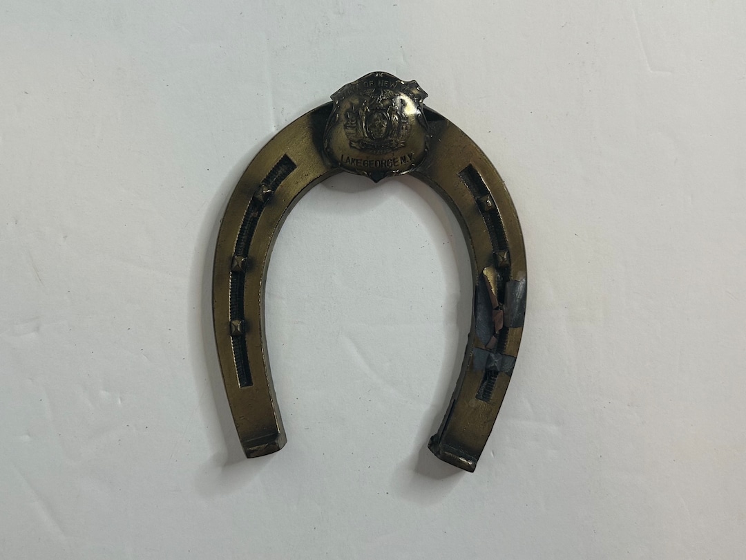 Antique Lake Souvenir Shield on Horse Shoe / Circa 1920s / K & O